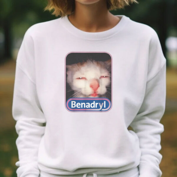 Benadryl Meme Cat Benny Cute T-Shirt