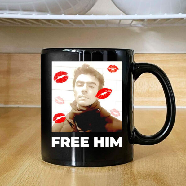 Luigi Mangione Free Him lips Mug