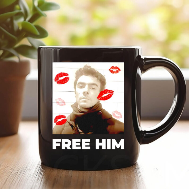 Luigi Mangione Free Him lips Mug