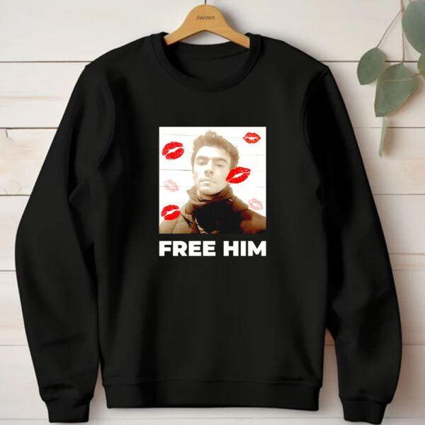 Luigi Mangione Free Him lips T-shirt