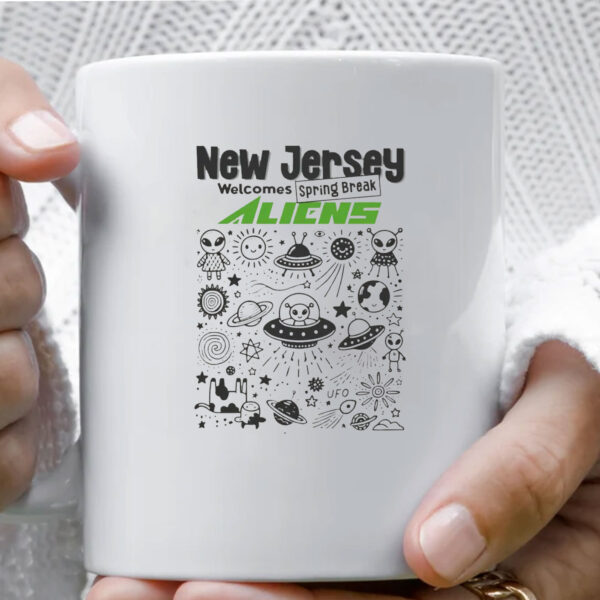 New Jersey Welcomes Spring Break Aliens 2024 MugNew Jersey Welcomes Spring Break Aliens 2024 Mug