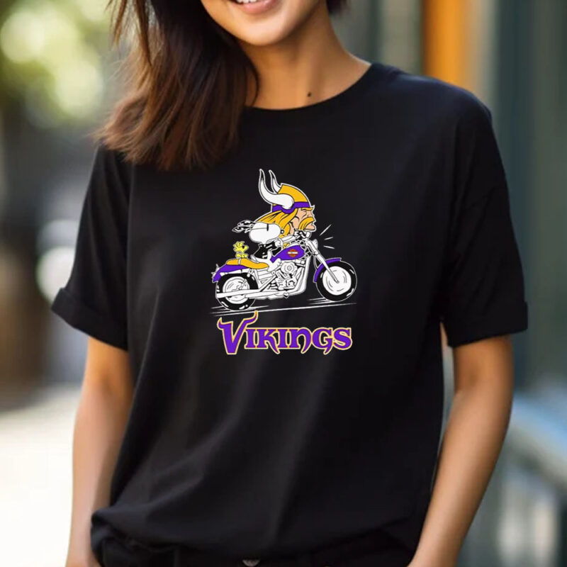 Snoopy riding motorcycle Minnesota Vikings T-shirt 2024