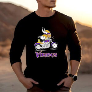 Snoopy riding motorcycle Minnesota Vikings T-shirt 20242