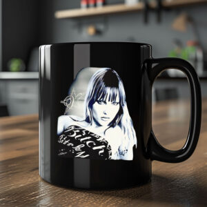 Victoria De Angelis please I’m a star Mug