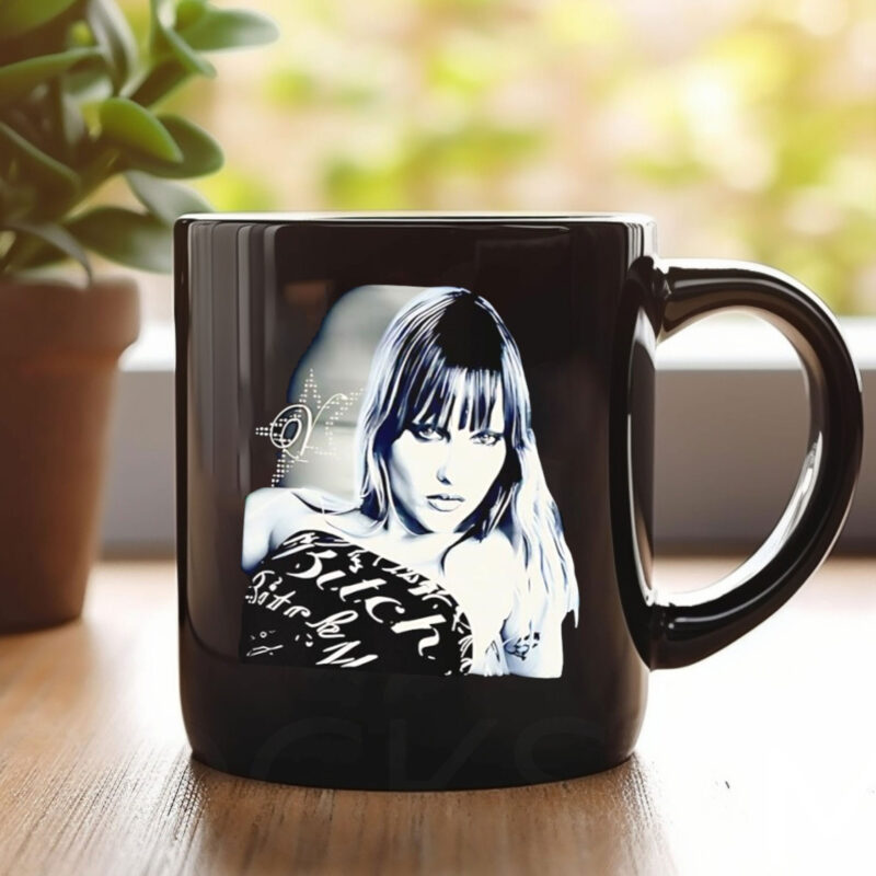 Victoria De Angelis please I’m a star Mug