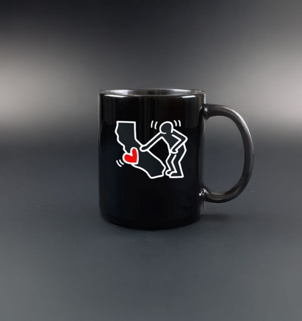 Patti Lapel Sending Love La Mug