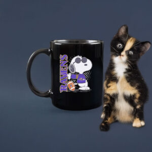 Snoopy Baltimore Ravens standing Mug